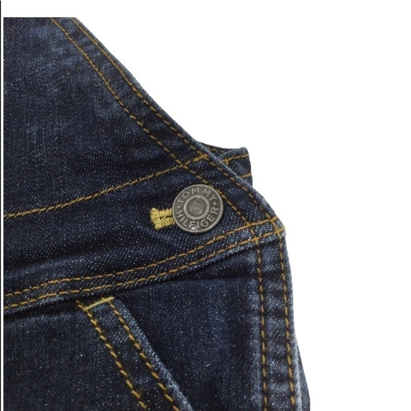 #018 Tommy Hilfiger baby big flag bib overalls - Picture 4 of 13